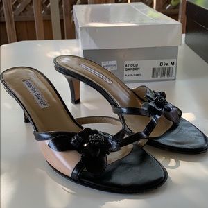 Black leather slide with leather flower detail